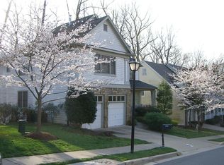 6916 Rannoch Rd, Bethesda, MD 20817