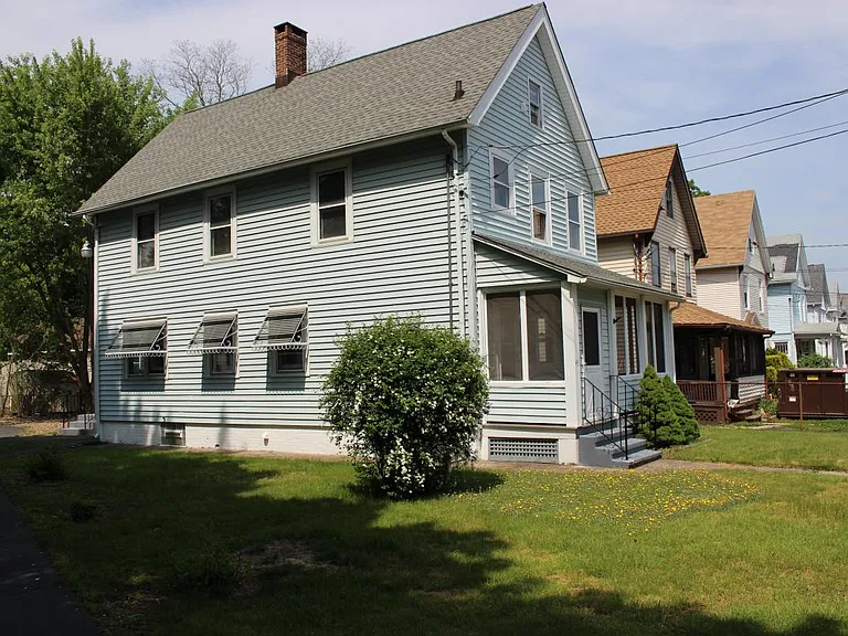 45 Lester St #SINGLE HOUSE — Photo 14