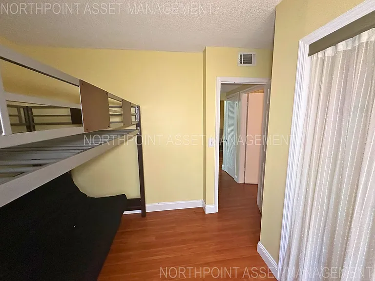 2171 NE 66th St #812 — Photo 18