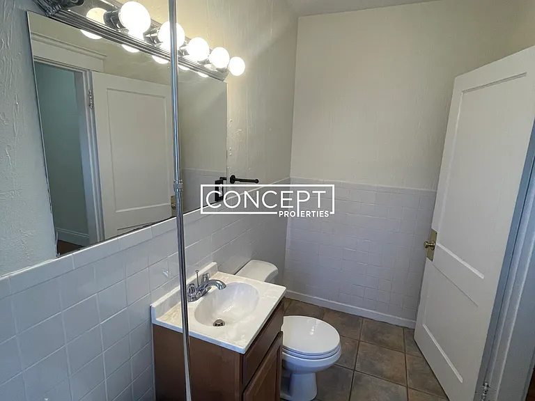518 Cambridge St #7 — Photo 15