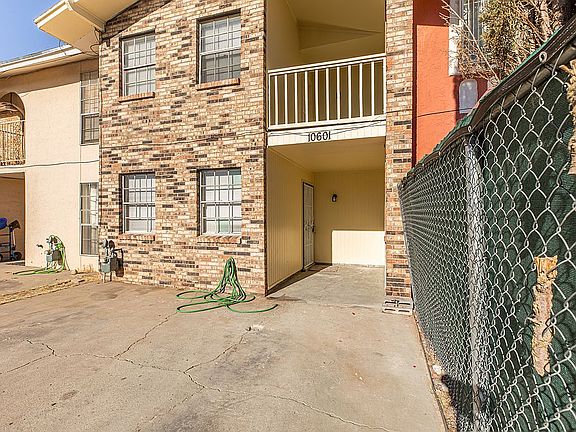 4th image of 10601 Kinross Ave APT C