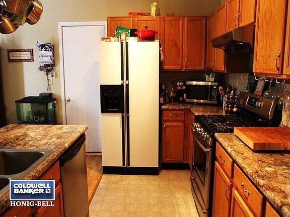 4th image of 2311 Woodhill Ct