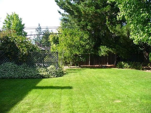 2nd image of 13130 Cumberland Dr