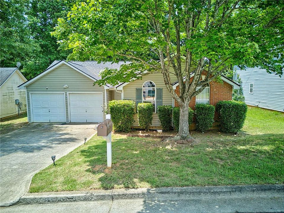 1st image of 2343 Rambling Way