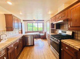 464 Terrace Rd, Santa Barbara, CA 93109