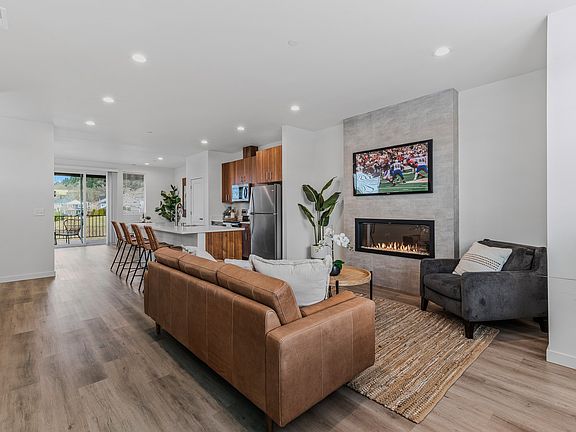 4th image of 8972 N Cottonwood St #30