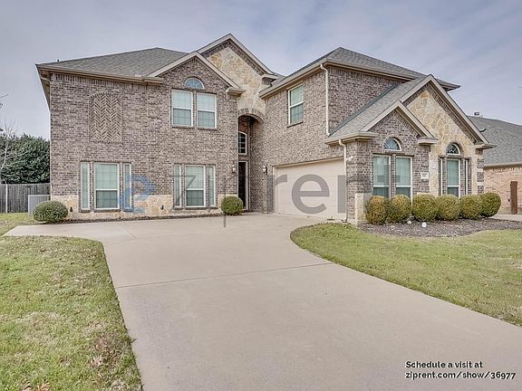 2nd image of 705 Twin Hills Ln