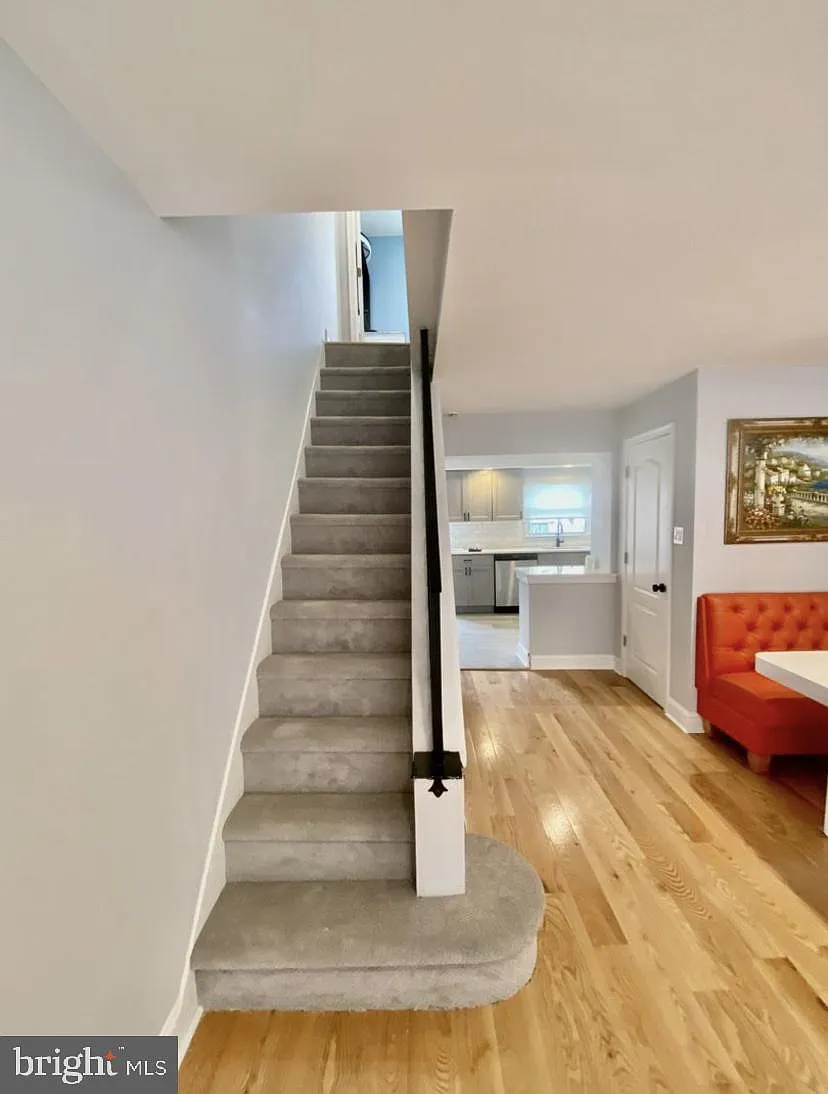 2 bed, 1.5 bath, 728 sqft, $1,850 — Photo 3