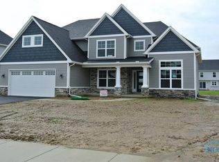 143 Taylors Mill Cir, Perrysburg, OH 43551