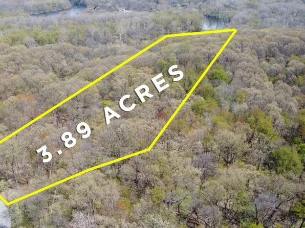 1610 Whitetail Cir, Niles, MI 49120