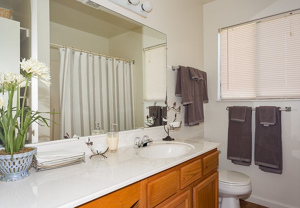 2nd image of 2724 Sood Rd APT 15