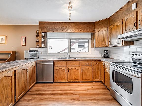 4th image of 5005 W 43rd St E