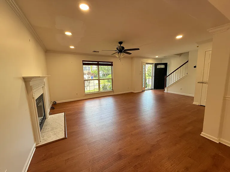 8140 Robins Nest Ln — Photo 8