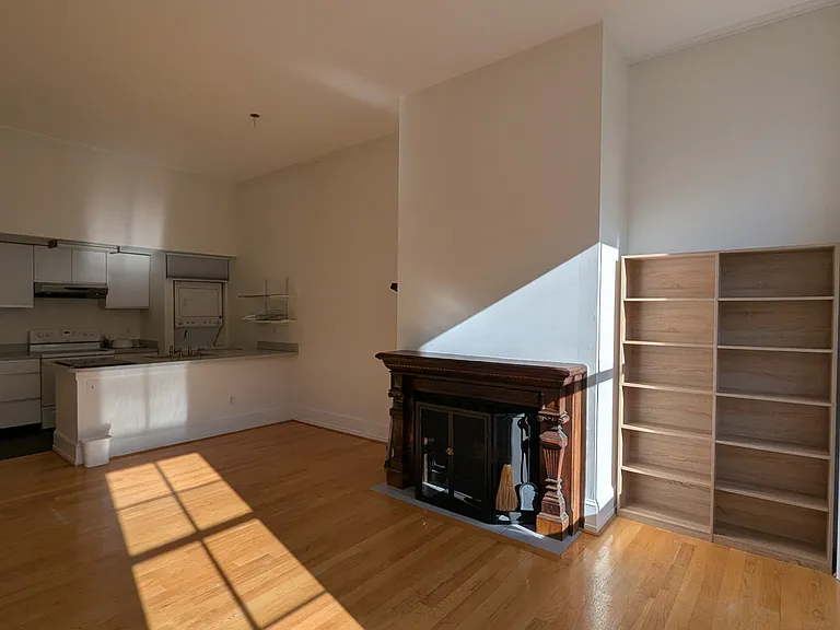 1503 Green St #4 — Photo 17