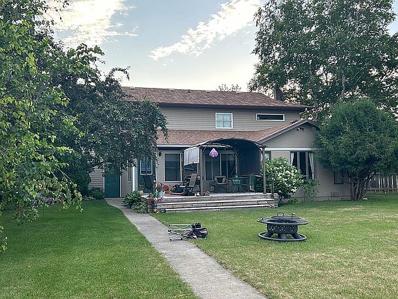 4th image of 1003 6th Ave