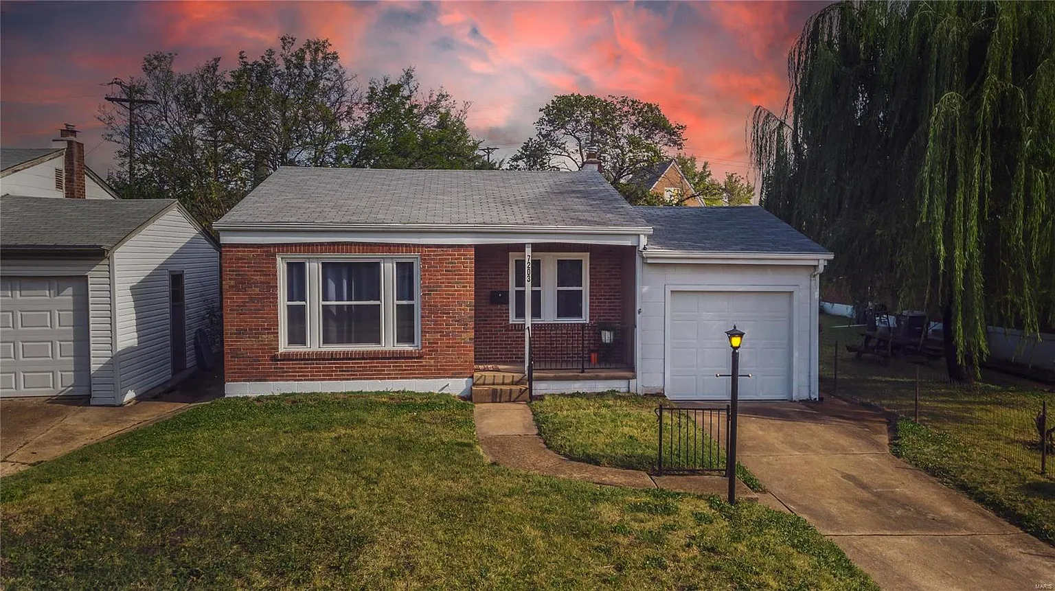 7203 Heege Rd photo 1