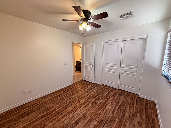 4th image of 516 E Wolf Hollow Dr