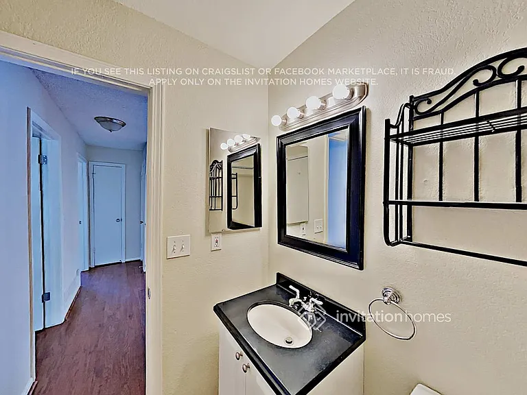 5840 S Perth Pl — Photo 18