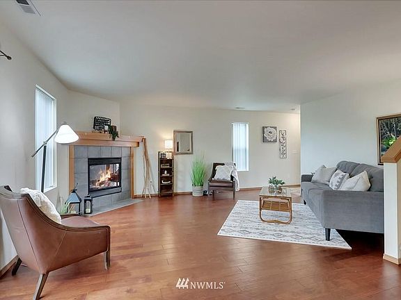 2nd image of 14852 99th Ave SE