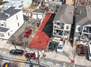 514 27th St, Union City, NJ 07087