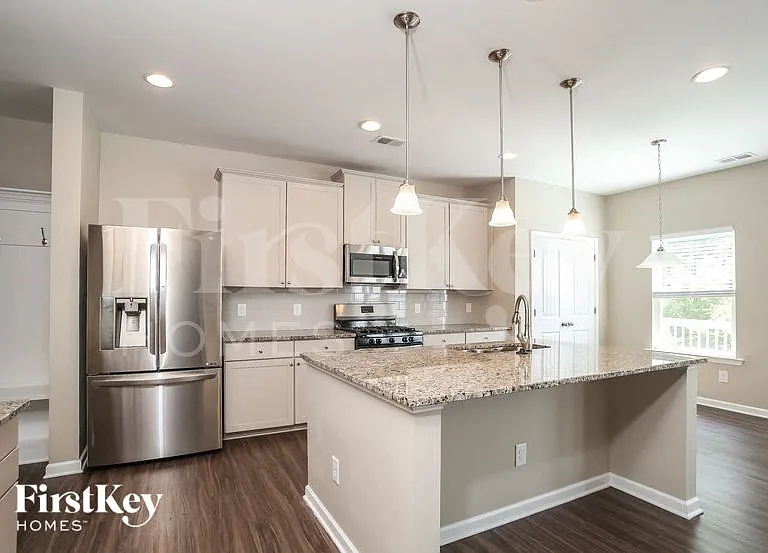 153 Prominence Ct — Photo 6