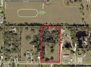 1445 Laurel Dr, North Fort Myers, FL 33917