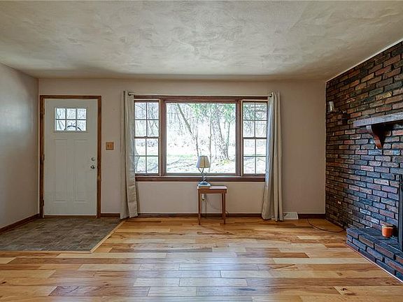 4th image of 2501 Northview Dr