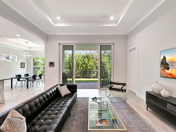 4th image of 9359 Orchid Cove Cir