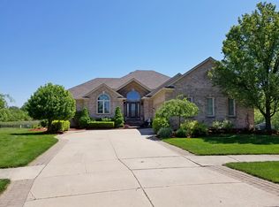 20939 Hackel Ct, Clinton Township, MI 48038