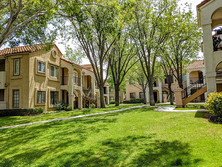 10628 Dabney Dr #164 — Photo 4