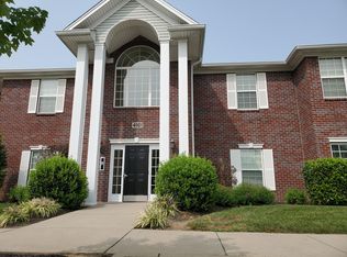 4901 Crossing Spring Way UNIT 204, Louisville, KY 40229