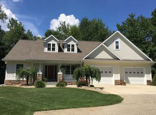 12167 W Devis Rd, West Olive, MI 49460