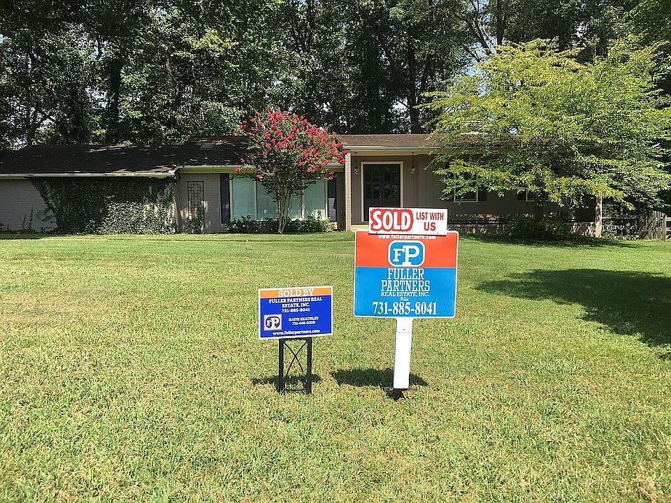 1st image of 1440 Forest Dr