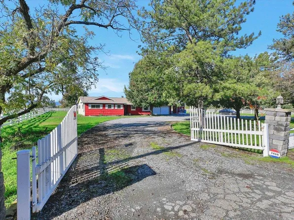 7405 Gentile Ln, Vacaville, CA 95688