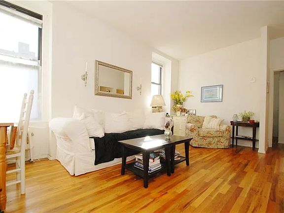 3rd image of 222 W 15th St APT 7E