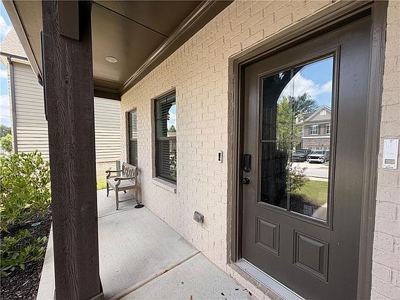 3rd image of 289 Ryston Way