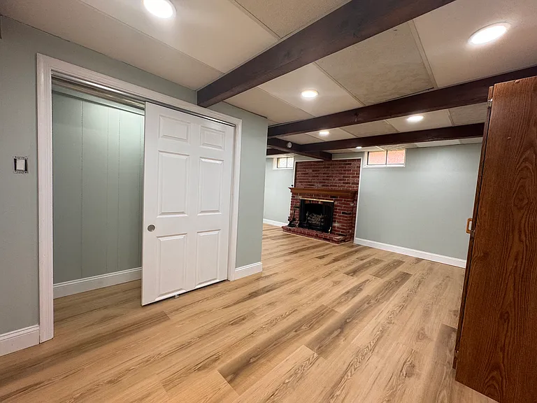 443 Bath Ave — Photo 66