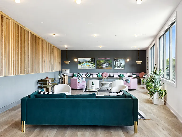 Lounge Area on 5th Floor!
