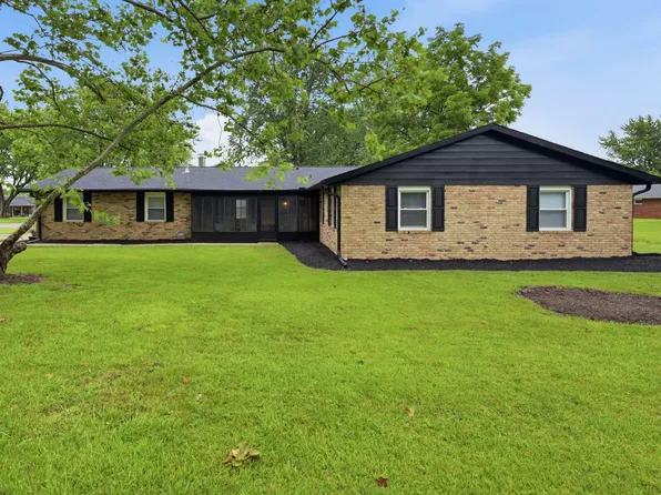 2904 W Moore Rd, Muncie, IN 47304