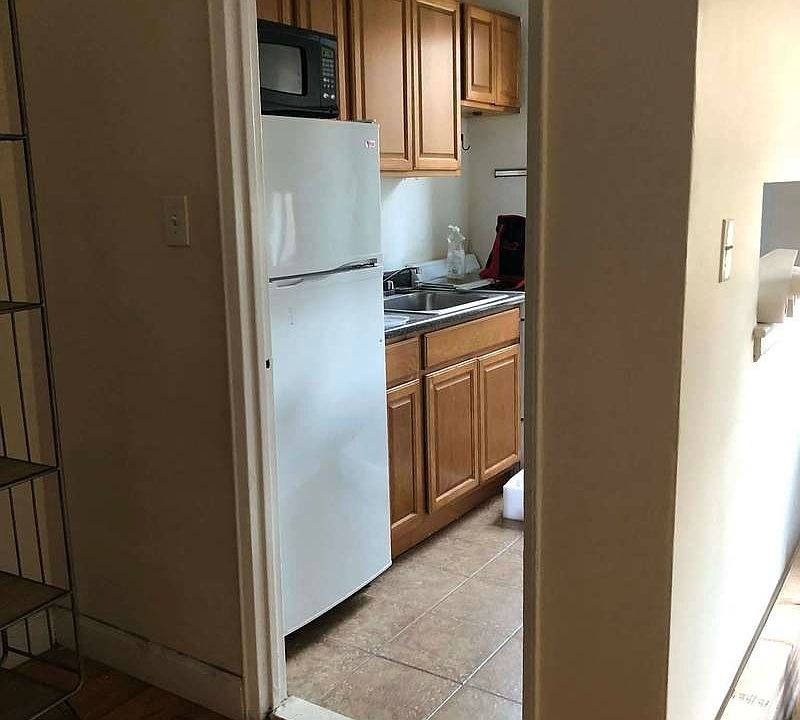 2nd image of 580 W 215th St APT 3D
