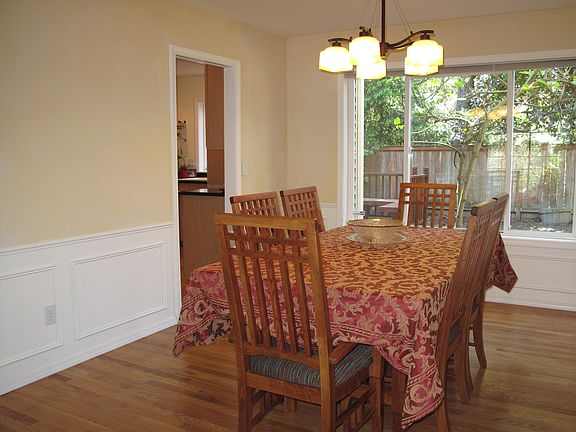 5th image of 13105 NE 72nd Ln