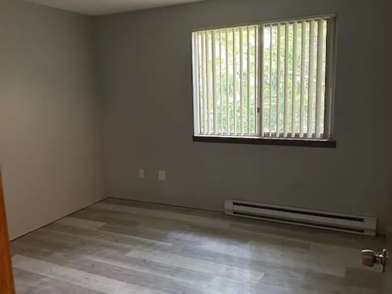 2910-2920 SW Dolph Ct — Photo 14