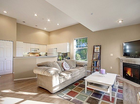 3rd image of 16125 Juanita Woodinville Way NE Unit 2601