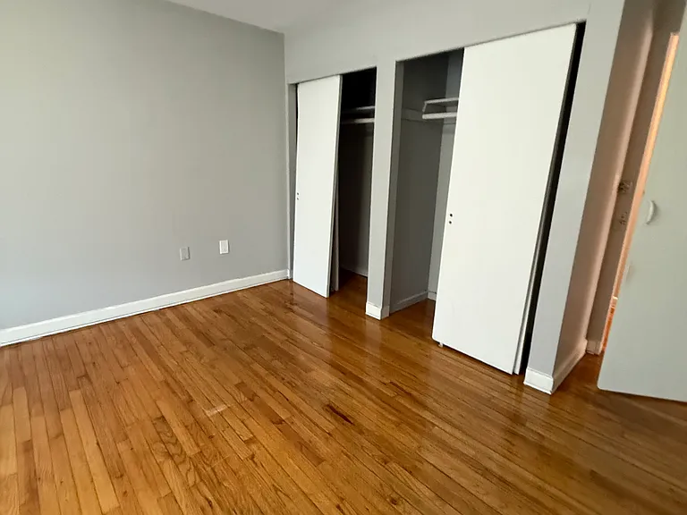 Garden Hill Apartments — Photo 4