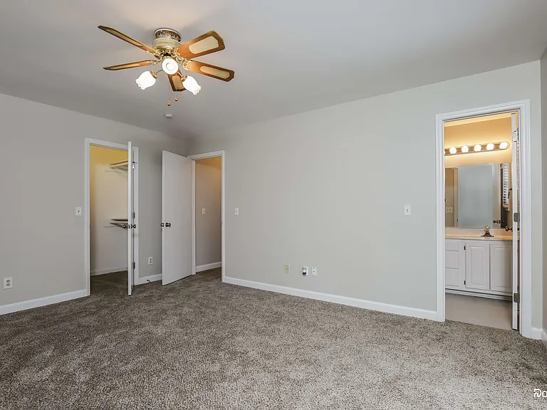 1702 Plateau Ct — Photo 12