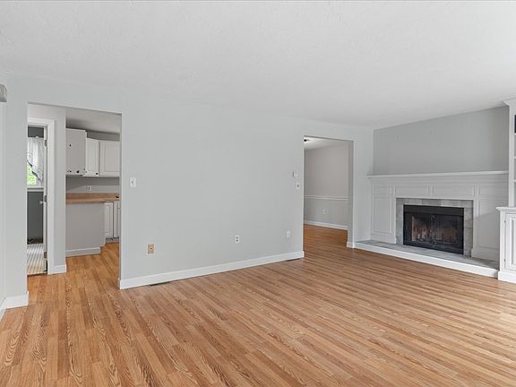 5th image of 801 Washington St APT 8