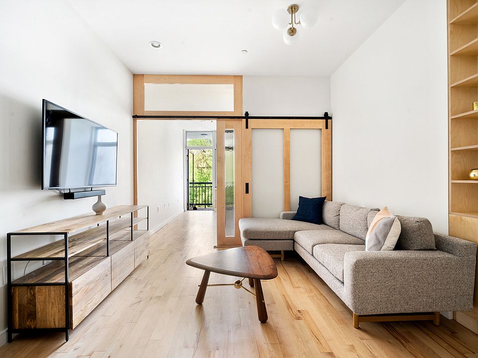 1st image of 171 Henry St #4A
