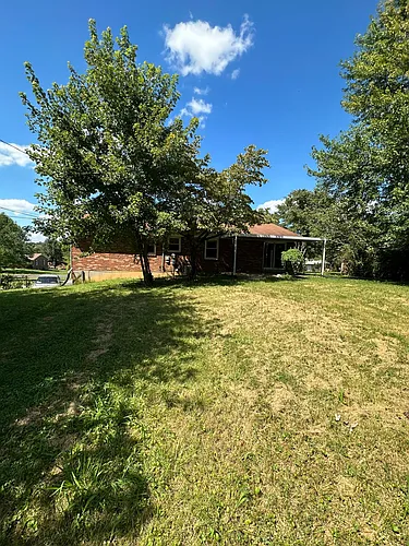 1015 Pawnee Dr Photo 1