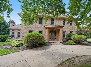 5671 Brownstone Cir NW, Canton, OH 44718