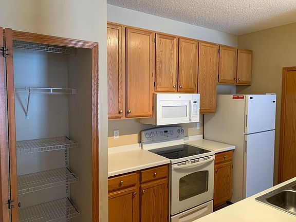 4th image of 8463 Kimball Dr